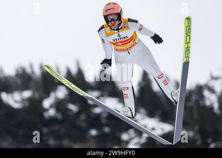 Oberstdorf, Deutschland. Dezember 2023. Skilanglauf, Skispringen, vier-Hügel-Turnier, Weltmeisterschaft, große Schanze, Männer, Training: Stefan Kraft aus Österreich in Aktion. Vermerk: Daniel Karmann/dpa/Alamy Live News Stockfoto