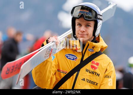 Oberstdorf, Deutschland. Dezember 2023. Skilanglauf, Skispringen, vier-Hügel-Turnier, Weltmeisterschaft, große Schanze, Männer, Ausbildung: Andreas Wellinger aus Deutschland. Vermerk: Daniel Karmann/dpa/Alamy Live News Stockfoto