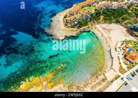 Luftaufnahme mit Cala Murada Beach Resort, Mallorca Inseln, Spanien Stockfoto