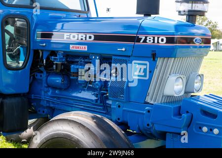 Drayton.Somerset.United Kingdom.19. August 2023.Ein Ford 7810 Traktor aus dem Jahr 1989 wird auf einer Yesterdays Farming Veranstaltung gezeigt Stockfoto