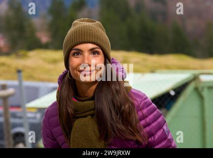 Lea Wagner, Sportmoderatorin ARD Sport Moderatorin, Sportmoderatorin, Journalistin, das erste, Fernsehmoderatorin, TV, auf der 71. Vier-Schanzentournier Skispringen am 28. Dezember 2023 in der Schattenbergschanze ORLEN Arena in Oberstdorf, Bayern, © Peter Schatz / Alamy Live News Stockfoto