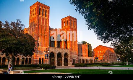Royce Hall an der University of California, Los Angeles, akademisches Gebäude auf dem Campus der UCLA in Westwood Stockfoto