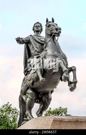 Bronzene Reiterdenkmal des Zaren Peter in St. Petersburg, Russland Stockfoto