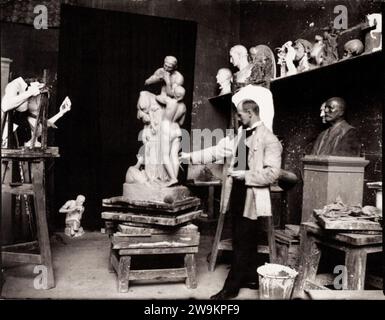 Zille, Heinrich - Künstlerkollegen und Ateliers, Walter Schmarje in seinem Atelier Stockfoto