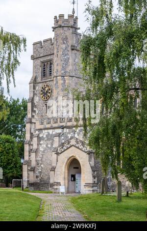 Kirche St. Peter und St. Paul, Tring, Hertfordshire, England, Vereinigtes Königreich Stockfoto