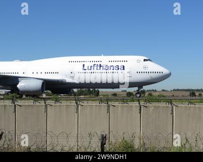 Lufthansa Boeing 747, Seitenansicht Stockfoto