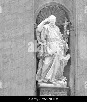 Gedenkstatue für St. Vincent de Paul im Petersdom, Vatikan, Rom, Italien Stockfoto