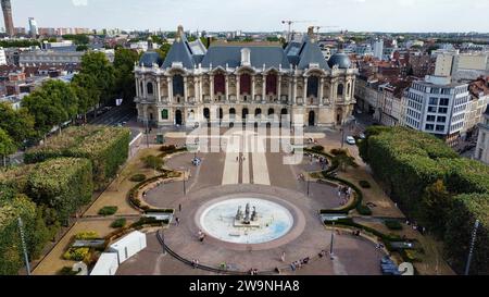 Drohnenfoto Beaux-Arts Palace Lille Frankreich Europa Stockfoto