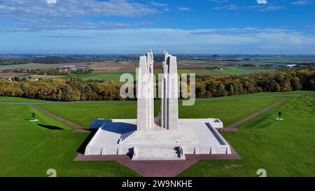 Drohnenfoto Canadian National Vimy Memorial, Mémorial national du Canada Vimy Arras Frankreich Europa Stockfoto