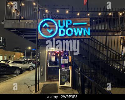 Kansas City, Missouri - 28. Dezember 2023: Die Retro Arcade Bar in Kansas City Stockfoto