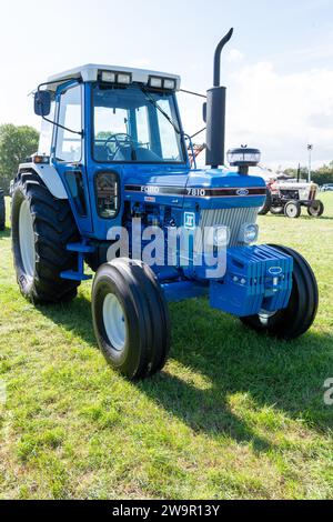 Drayton.Somerset.United Kingdom.19. August 2023.Ein Ford 7810 Traktor aus dem Jahr 1989 wird auf einer Yesterdays Farming Veranstaltung gezeigt Stockfoto