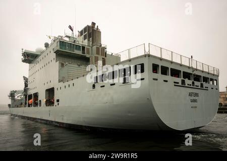 Das vorläufige Nachfüllschiff der Royal Canadian Navy MV Asterix in Halifax, Nova Scotia, Kanada. Stockfoto