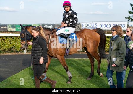 Max Dynamo ist Dritter bei der Veterans Handicap Tureple Chase in Wincanton am 21. März 2022 Stockfoto