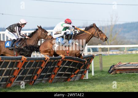 Megaudais Speed gewinnt in Wincanton, geritten von Gavin Sheehan und trainiert von Laura Young am 21. März 2022 Stockfoto