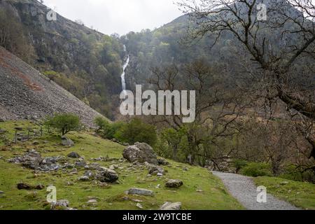Aber Falls nahe Abergwyngregyn am Rande der Carneddau Mountains in Nordwales. Stockfoto
