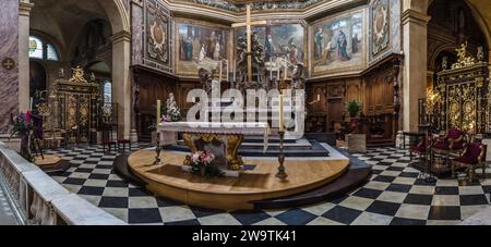 Vue Panorama du Choeur de l'église Notre Dame Stockfoto