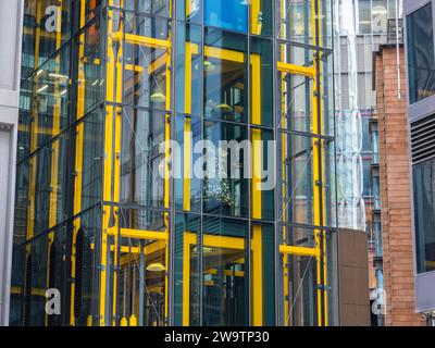 The Leadenhall Building, Glass and Lifts, City of London, London, England, GROSSBRITANNIEN, GB. Stockfoto