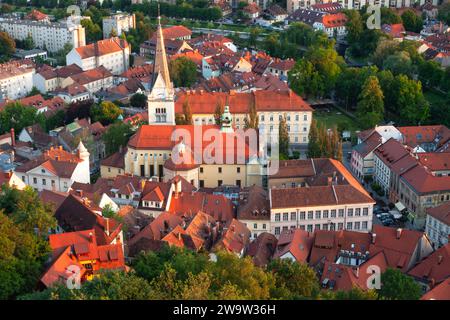 Blick hinunter in Richtung Altstadt vom Burgberg in Ljubljana in Slowenien in Osteuropa Stockfoto