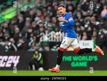 Glasgow, Großbritannien. Dezember 2023 30. James Tavernier von den Rangers feiert das Scoring während des Spiels der schottischen Premiership im Celtic Park, Glasgow. Der Bildnachweis sollte lauten: Neil Hanna/Sportimage Credit: Sportimage Ltd/Alamy Live News Stockfoto