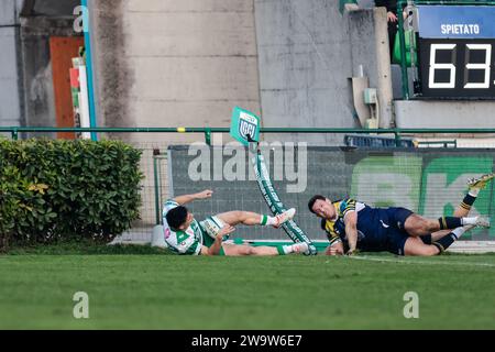 Treviso, Italien. Dezember 2023 30. Tomas Albornoz (Benetton Rugby) während des Benetton Rugby vs Zebre Rugby Club, United Rugby Championship Match in Treviso, Italien, Dezember 30 2023 Credit: Independent Photo Agency/Alamy Live News Stockfoto