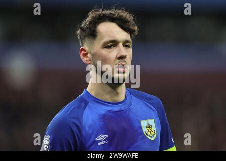 James Trafford aus Burnley während des Premier League-Spiels Aston Villa gegen Burnley in Villa Park, Birmingham, Großbritannien. Dezember 2023 30. (Foto: Mark Cosgrove/News Images) in Birmingham, Großbritannien am 12.30.2023. (Foto: Mark Cosgrove/News Images/SIPA USA) Credit: SIPA USA/Alamy Live News Stockfoto