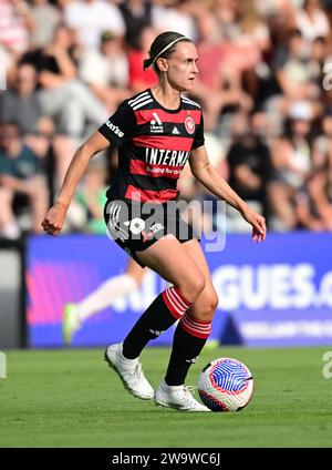 Rooty Hills, Australien. Dezember 2023 30. Olivia Margaret Price vom Western Sydney Wanderers FC wird während des 10. Runde-Spiels der A-League 2023/24 der Frauen zwischen Western Sydney Wanderers FC und Melbourne Victory FC im Wanderers Football Park gespielt. Endergebnis: Western Sydney Wanderers 2:0 Melbourne Victory FC. Quelle: SOPA Images Limited/Alamy Live News Stockfoto