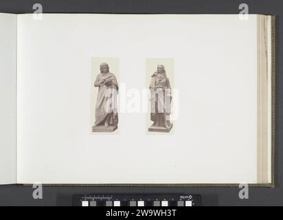 Plot-Modelle für Skulpturen am Louvre: Links 'Poussin' von Francois Rude und rechts 'Audran' von Jacques Maillet, um 1855 - um 1857 Fotografie Teil der Réunion des Tuileries au Louvre 1852-1857, Album 2. Paris Papier. Fototräger mit gesalzenem Papier Dauerausstellung, Museum. Skulptur, Reproduktion einer Skulptur Palais du Louvre. Tuilerieënpaleis. Louvre Museum. Paris Stockfoto