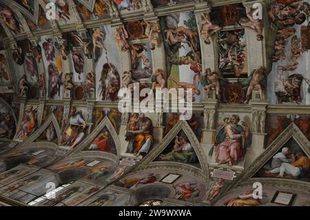 Michelangelo Gemälde An Der Decke Der Sixtinischen Kapelle In Rom Italien Stockfoto