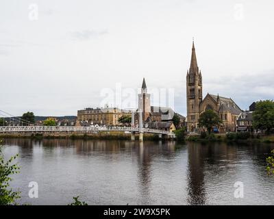 Greig Street Hängebrücke über den Fluss Ness in Inverness, Großbritannien Stockfoto