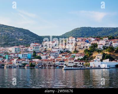 Hafen in Pythagoreio, Insel Samos, Nordägäis, Griechenland Stockfoto