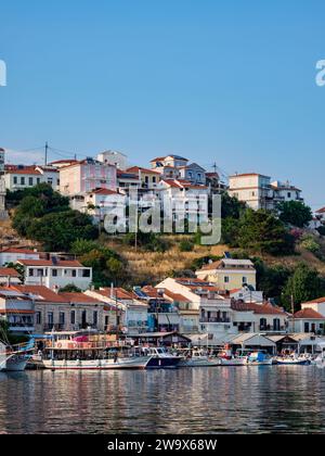 Hafen in Pythagoreio, Insel Samos, Nordägäis, Griechenland Stockfoto