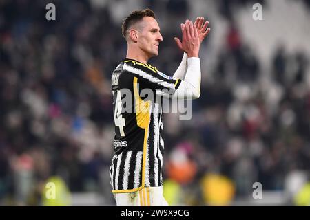 Turin, Italien. Dezember 2023 30. Arkadiusz Milik vom Juventus FC feiert beim emd des Fußballspiels der Serie A zwischen Juventus FC und AS Roma im Juventus-Stadion in Turin (Italien) am 30. Dezember 2023. Quelle: Insidefoto di andrea staccioli/Alamy Live News Stockfoto