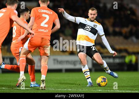 Burslem, Großbritannien, 29. Dezember 2023. Port Vale 3-0 Blackpool, EFL League One. Quelle: TeeGeePix/Alamy Live News Stockfoto