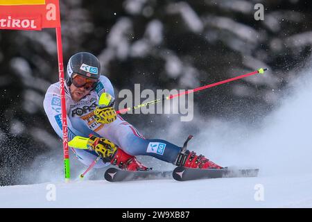 Aleksander Aamodt Kilde (NOR) tritt am 1. Dezember beim Audi FIS Alpine Ski World Cup, MenÕs Giant Slalom Rennen auf der Gran Risa Slope in Alta Badia an Stockfoto