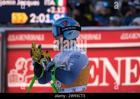 Benjamin Jacques Alliod (ITA) tritt am 16. Dezember beim Audi FIS Alpine Ski World Cup, MenÕs Downhill Rennen auf der Saslong-Piste in Gröden an Stockfoto