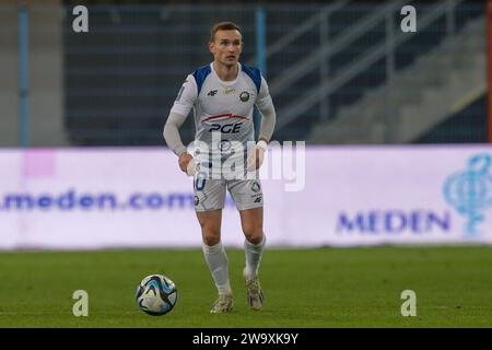 Gliwice, Polen. Dezember 2023. Maciej Domanski von Stal Mielec wurde während des Polnischen PKO Ekstraklasa League 2023/2024 zwischen Piast Gliwice und Stal Mielec im Muncipal Stadium von Gliwice gesehen. Endergebnis; Piast Gliwice 3:0 Stal Mielec. Quelle: SOPA Images Limited/Alamy Live News Stockfoto