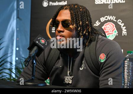 Alabama Crimson Tide Offensive Lineman JC Latham während des Rose Bowl Media Day, Samstag, 30. Dezember 2023, in Pasadena, Kalif. Stockfoto