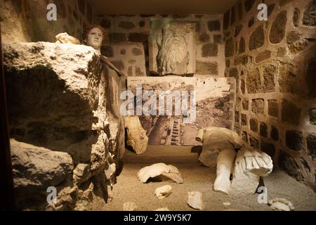 Alte Artefakte im Museum der Anatolischen Zivilisationen, Ankara Stadt, Turkiye Stockfoto