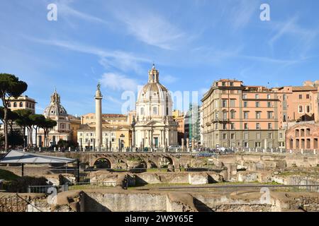 Rom Italien - kaiserliche Foren, trajanische Kolumne, St. Kirche maria von loreto, Stockfoto