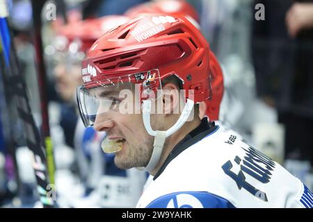 Augsburg, Deutschland 30. Dezember 2023: 1. DEL - 2023/2024 - Sp.33 - Augsburger Panther vs. Schwenninger Wild Wings im Bild: Will Weber (Schwenninger Wild Wings) Stockfoto