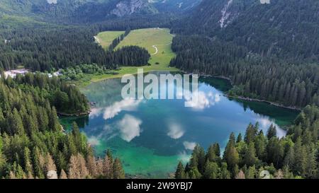 Drohnenfoto See fusine Superior Dolomiten Italien europa Stockfoto