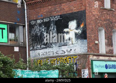 Straßenkunst aus Banksy, genannt milder Westen. Ich fand es Stokes Croft Bristol, Großbritannien Stockfoto