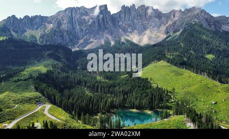 Drohnenfoto Carezza See Dolomiten Italien europa Stockfoto