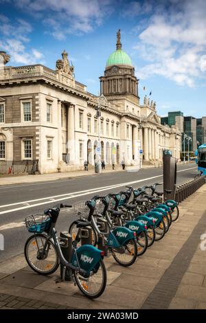 Irland, Dublin, JETZT mietet Dublinbikes Fahrräder im Custom House Building Stockfoto