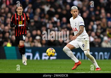 London, Großbritannien. Dezember 2023 31. Richarlison (Tottenham) während des Tottenham V AFC Bournemouth Premier League Spiels im Tottenham Hotspur Stadium. Dieses Bild ist NUR für REDAKTIONELLE ZWECKE bestimmt. Für jede andere Verwendung ist eine Lizenz von Football DataCo erforderlich. Quelle: MARTIN DALTON/Alamy Live News Stockfoto