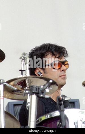 Imola Italien 20. Juni 1999: Sergio Carnevale Schlagzeuger der italienischen Bluvertigo-Gruppe, während eines Live-Konzerts beim Heineken Jammin' Festival Stockfoto