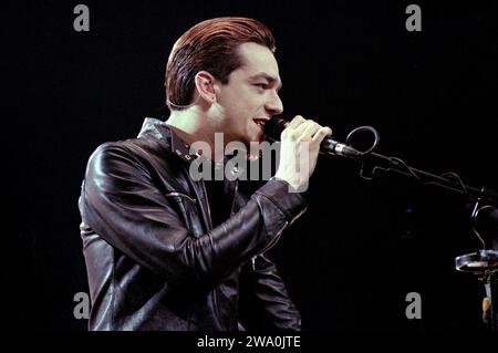 Mailand Italien 25.05.2000: Morgan Sänger und Gitarrist der italienischen Bluvertigo-Gruppe, während eines Live-Konzerts im MTV Sonic Stockfoto