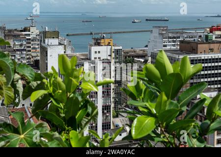 Salvador, Bahia, Brasilien - 07. März 2015: Blick auf die Bucht Allerheiligen im historischen Zentrum der Stadt Salvador, Bahia. Stockfoto