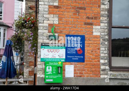 Royal British Legion Clubgebäude am Kai in Fowey, Cornwall, England, September 2023 Stockfoto