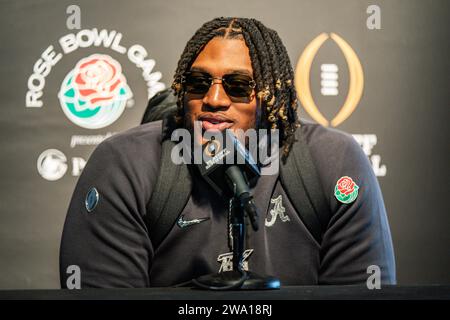 Alabama Crimson Tide Offensive Lineman JC Latham während des Rose Bowl Media Day zwischen der Alabama Crimson Tide und Michigan Wolverines, Samstag, de Stockfoto